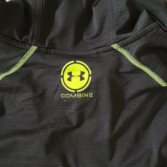 Men's Under Armour Combine Hoodie. Size size - Picture 3 of 4
